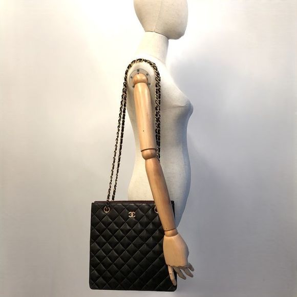 Chanel Matelasse Chain Shoulder Bag Tote Bag Coco Mark Vintage Lambskin Black - Picture 4 of 10